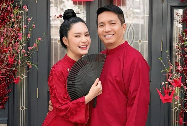 Ông Nguyễn Quốc Vũ - chồng ca sĩ Đoàn Di Băng - là người đại diện pháp luật kiêm Tổng giám đốc của VB Group.