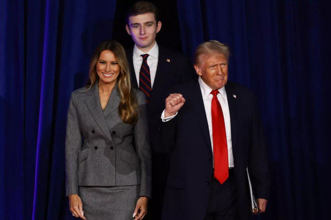 Ông Trump bị đồn "trả đũa" Harvard vì không chịu nhận Barron vào học. Ảnh: Getty Images.