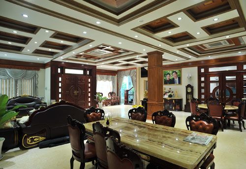 Ngắm biệt thự 100 tỷ tại quận Tân Bình của nữ nghệ sĩ thuê 7 giúp việc hỗ trợ, tuổi 52 vẫn trẻ đẹp - 14