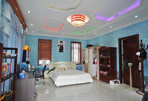 Ngắm biệt thự 100 tỷ tại quận Tân Bình của nữ nghệ sĩ thuê 7 giúp việc hỗ trợ, tuổi 52 vẫn trẻ đẹp - 21