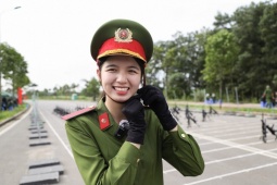 Người lính trẻ rèn luyện dưới nắng Hòa Lạc, sẵn sàng cho Lễ diễu binh A80
