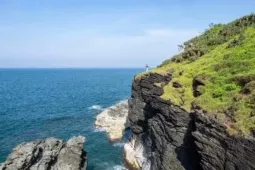 Đến Ghềnh Đá Bàn Than camping đón bình minh