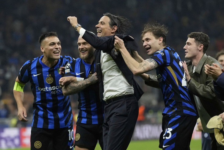 HLV Inzaghi&nbsp;chèo lái Inter Milan bất chấp những khó khăn