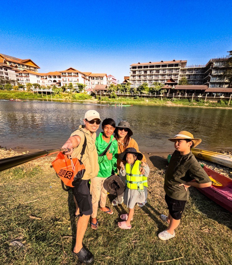Anh Nhật mong các con có thật nhiều trải nghiệm đáng nhớ trong kỳ nghỉ hè. Ảnh: Nguyễn Hồng Nhật