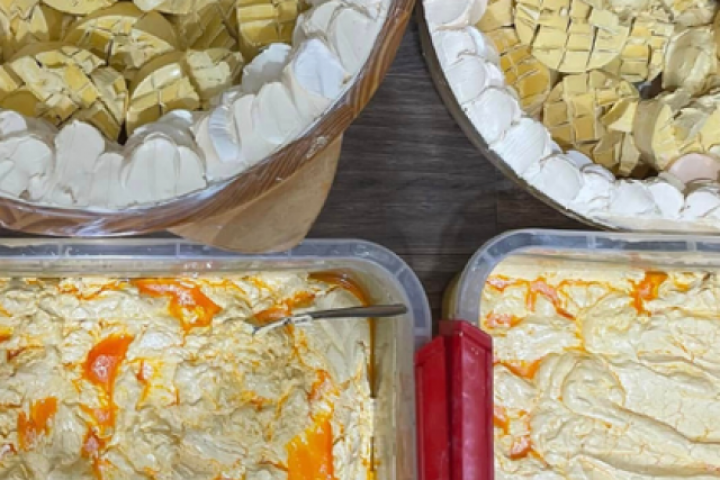 Mỹ phẩm, kem trộn "nhà làm" bán tràn lan, ai chịu trách nhiệm?