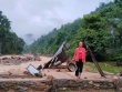 Lũ quét ập về trong đêm, nhiều nhà ở xã biên giới Nghệ An tan hoang