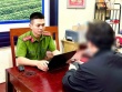 Bí ẩn phía sau cuộc gọi video có hình ảnh cảnh sát đang thẩm vấn