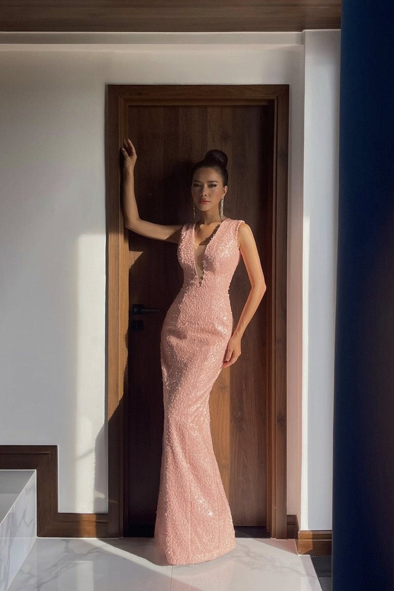 Senaivi thông thạo 3 ngôn ngữ.