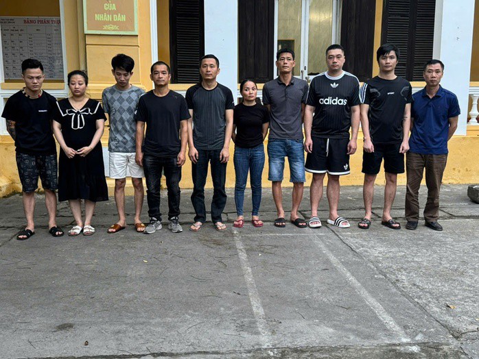 Các đối tượng tại cơ quan công an