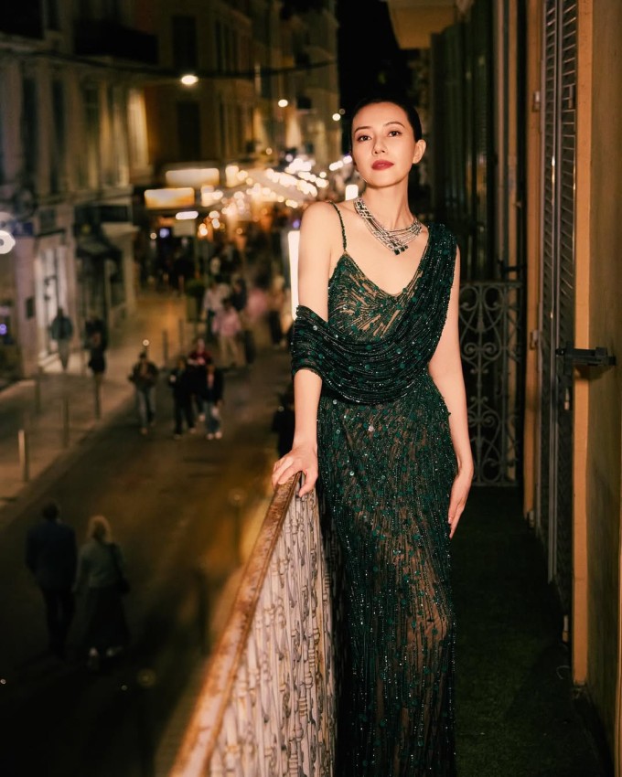 Sự kết hợp giữa vẻ đẹp tự nhiên, thần thái điềm đạm, kỷ luật chăm sóc bản thân và cuộc sống không thị phi đã giúp Cao Viên Viên trở thành 'nữ thần không tuổi' trong lòng công chúng châu Á. Ảnh: Instagram gaoyuanyuan_gyy