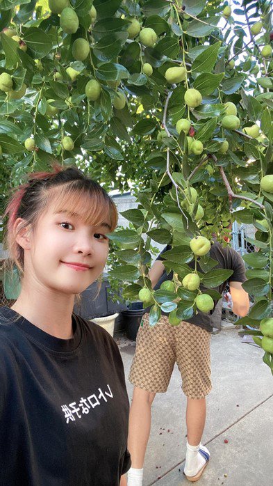 Gần 1 thập kỷ gắn bó, cặp đôi vẫn đang tận hưởng cuộc sống hôn nhân bình yên, thú vị.