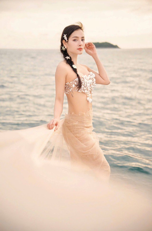Ở tuổi ngoài 30, Phương Trinh Jolie khiến nhiều người ngưỡng mộ bởi nhan sắc trẻ trung, vóc dáng nóng bỏng.
