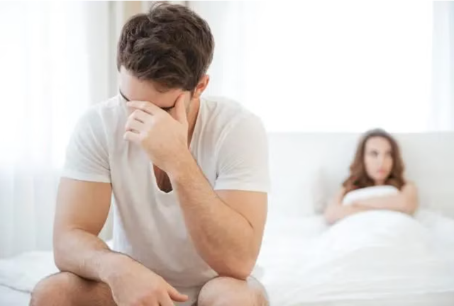 Nhiều nam giới "con một" phải đối diện với rối loạn lo âu, căng thẳng kéo dài, ảnh hưởng đến chức năng sinh lý và đời sống tình dục.