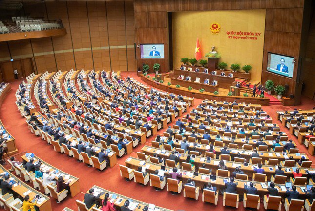 Phiên họp toàn thể tại Kỳ họp thứ 9. Ảnh: QH
