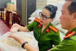 Khởi tố 4 đối tượng kinh doanh hàng chục tấn gạo ST25 giả