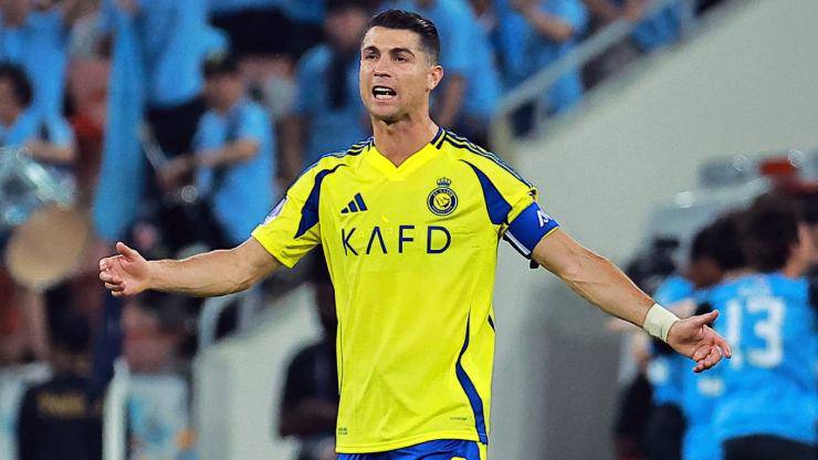 Tương lai của siêu sao Ronaldo vẫn còn bỏ ngỏ