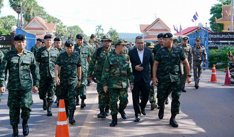 Quân đội Thái Lan – Campuchia nhất trí giảm căng thẳng ở khu vực tranh chấp (ảnh: Khmer Times)