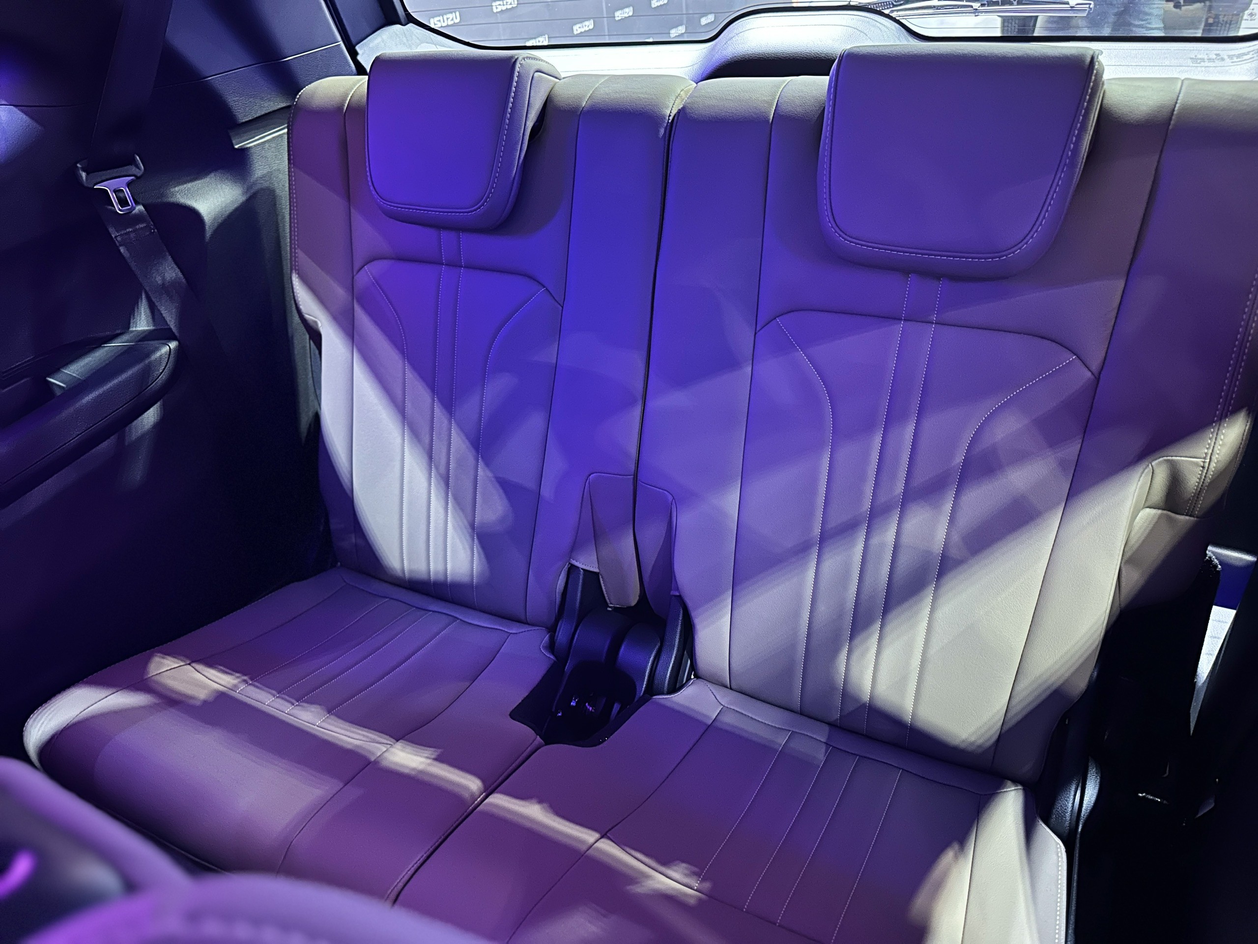 Isuzu Mu-X mới chốt ngày ra mắt tại Việt Nam - 11