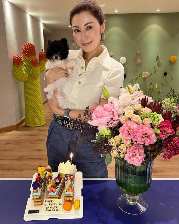 Hoa hậu được cha chồng cho 6,2 tỷ mỗi tháng nhưng ăn sáng đạm bạc để U60 vẫn có eo "con kiến", mặc bikini nóng bỏng - 9