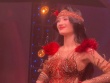 Ý Nhi diện trang phục dân tộc ở chung kết Miss World