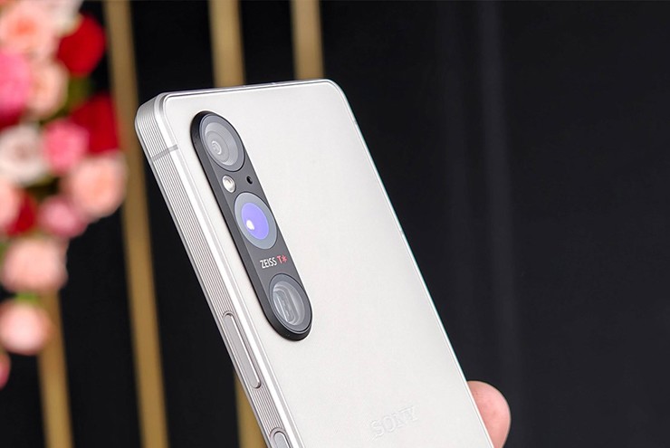 Thay vào đó, sản phẩm sẽ được sản xuất bởi các OEM.
