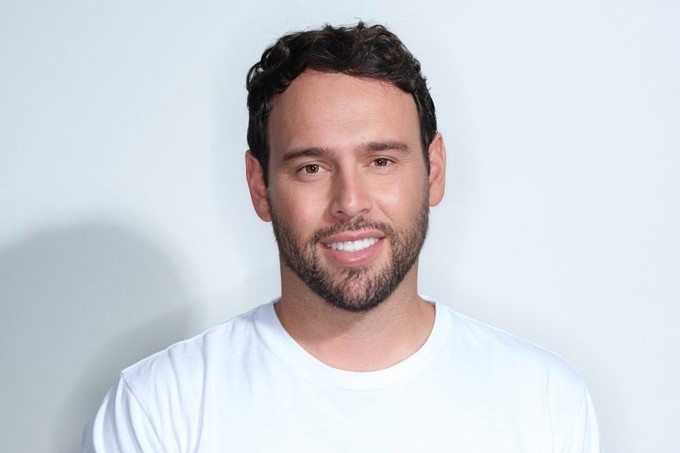 Scooter Braun từng bị người hâm mộ Taylor Swift nói 