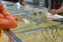 Giá vàng hôm nay, 31-5: Bất ngờ lao dốc