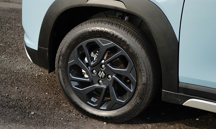 Suzuki Fronx sắp về Việt Nam, SUV cỡ A cạnh tranh KIA Sonet - 4