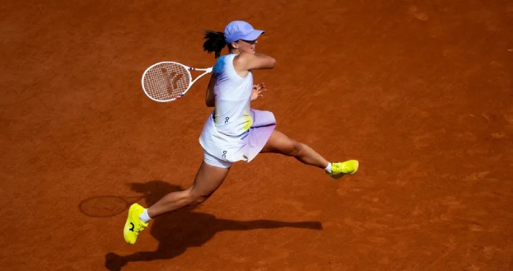 Swiatek chơi quá tốt ở Roland Garros