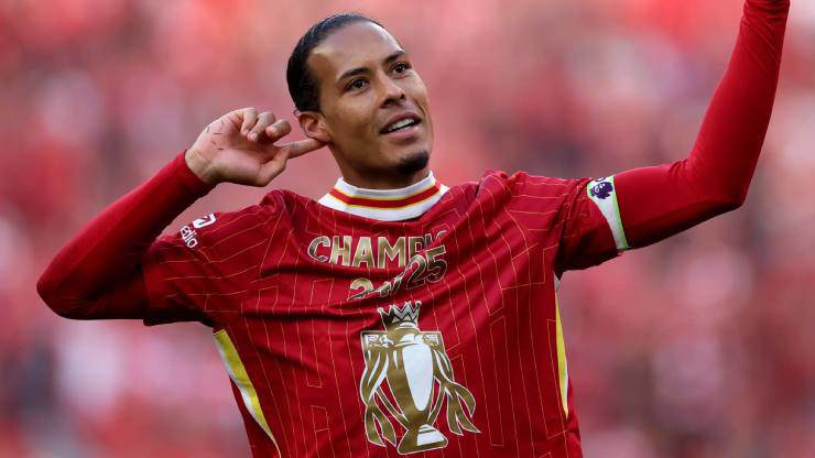 Van Dijk tỏa sáng rực rỡ