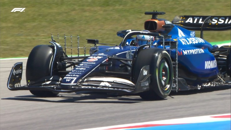 Martins trên chiếc Williams của Albon ở FP1
