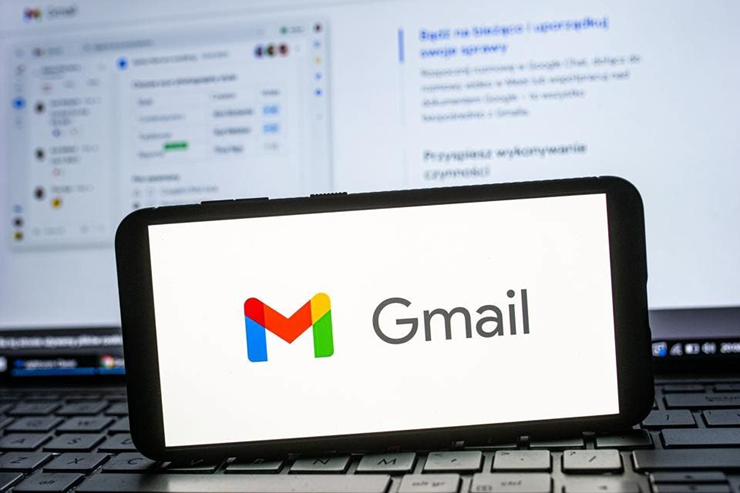 Gmail sẽ tự động tóm tắt email bằng AI Gemini.