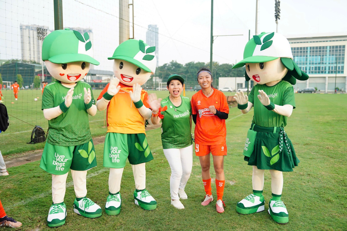 Herbalife Việt Nam phối hợp cùng Liên đoàn Bóng đá Việt Nam đồng hành và tiếp sức cho các Đội tuyển Bóng đá Quốc gia Việt Nam - 6