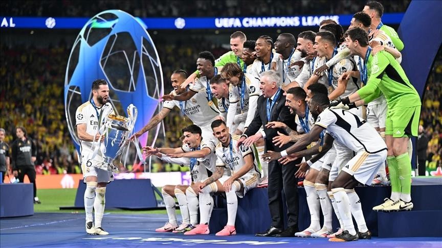 Benzema ra đi và 1 năm sau, Real Madrid lại vô địch Champions League lần nữa