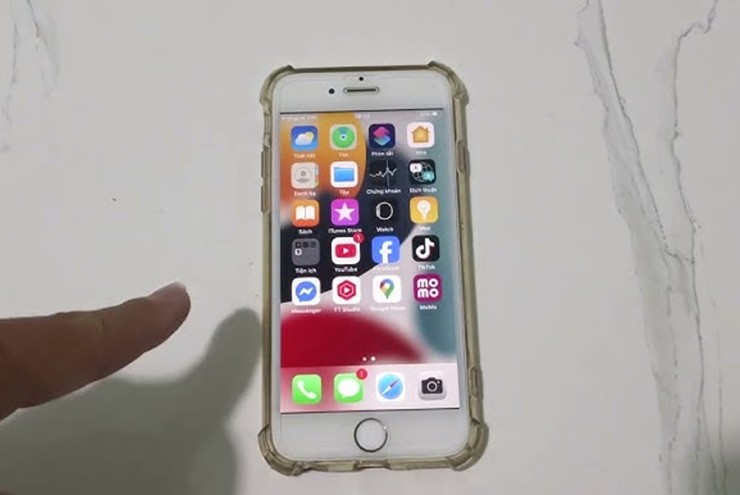 ... mà còn cung cấp iOS 15.8.4 để tăng cường bảo mật cho các mẫu iPhone được 10 năm tuổi.