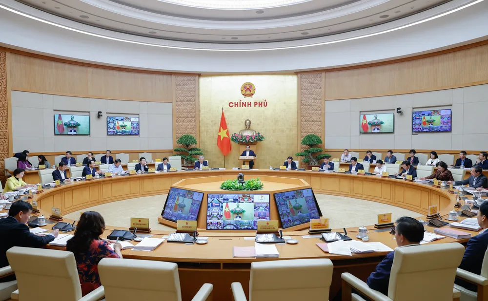 Chính phủ đã đưa ra 12 nhiệm vụ, giải pháp chủ yếu thực hiện mục tiêu tăng trưởng năm 2025 đạt 8% trở lên. Ảnh: VGP