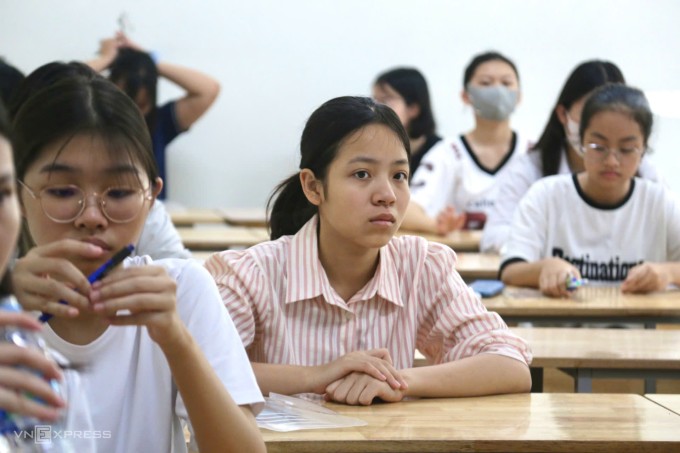 Gần 6.400 học sinh tranh suất lớp 10 chuyên ở Hà Nội - 3