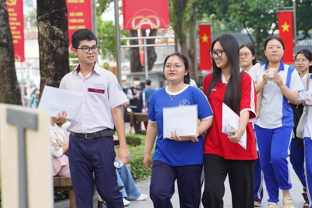 Hơn 67.000 thí sinh đua ‘gỡ điểm’ để tìm suất vào đại học - 3