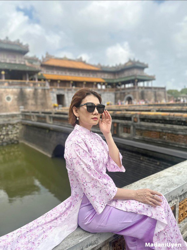 Mẹ chồng Hồng Diễm trên phim có đời thực trẻ đẹp ở tuổi 50 nhờ một thói quen buổi sáng - 5