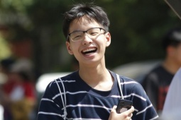 Đề thi môn Văn vào lớp 10 trường chuyên Khoa học Tự nhiên