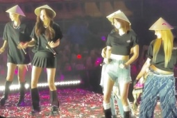 Fan Việt phấn khích khi nhóm EXID đội nón lá, hát  ' See tình ' 