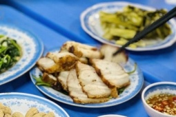 Hai thói quen khi ăn tối làm tăng nguy cơ ung thư dạ dày