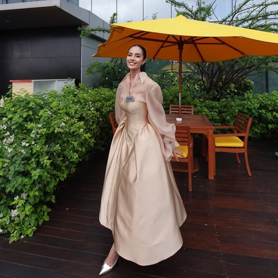 Người đẹp Thái Lan vừa đăng quang Miss World giỏi 4 thứ tiếng - 11