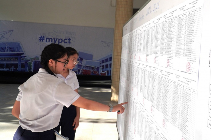 Hơn 11.000 thí sinh Đà Nẵng thi lớp 10 trong thời tiết nóng bức - 1