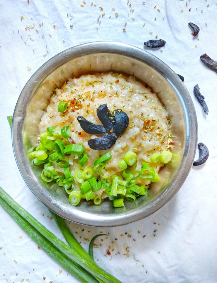 Cháo trứng tỏi.