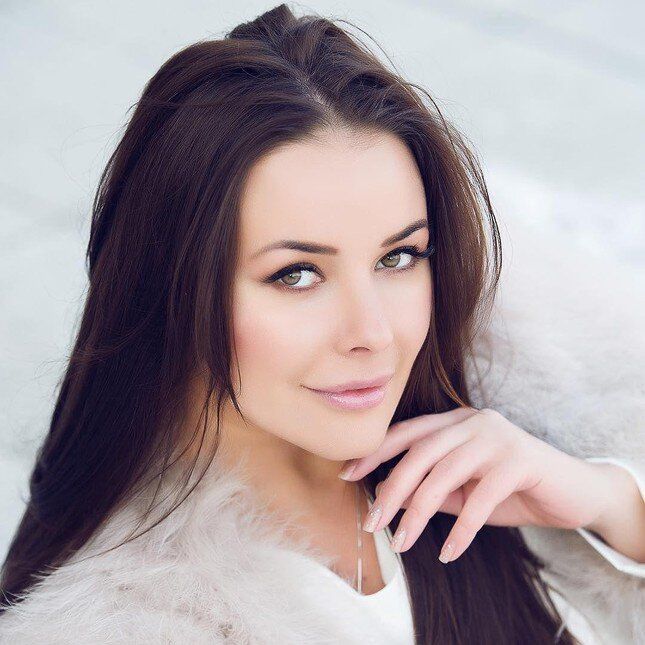 Nàng hậu bị Miss Universe thẳng tay tước vương miện có nhiệm kỳ ngắn nhất lịch sử, là huyền thoại nhan sắc khó thay thế - 13