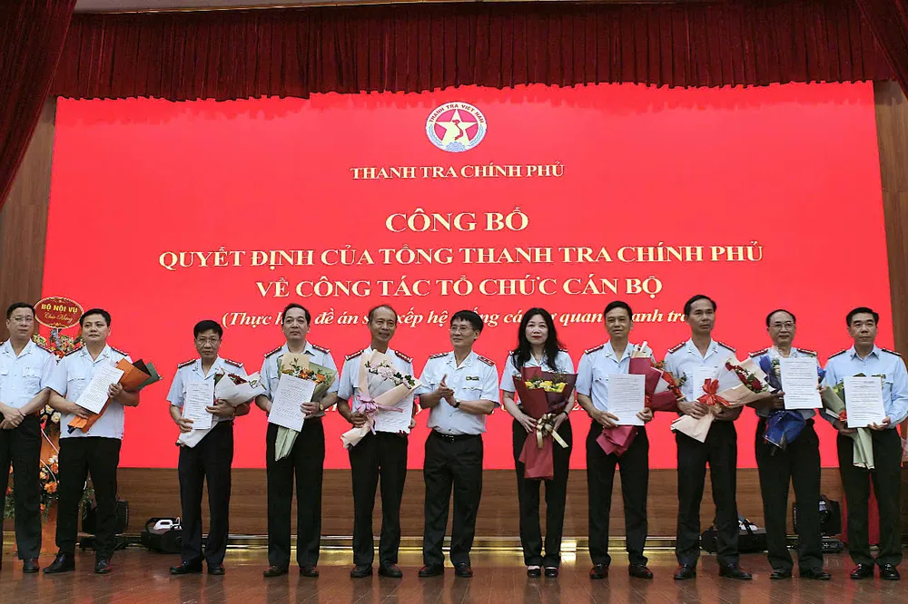 Thanh tra Chính phủ công bố các quyết định về cán bộ. Ảnh: CTV