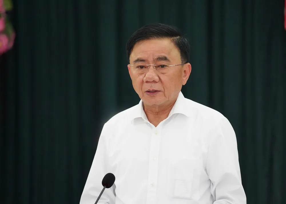 Thường trực Ban Bí thư Trần Cẩm Tú. Ảnh: THUẬN VĂN