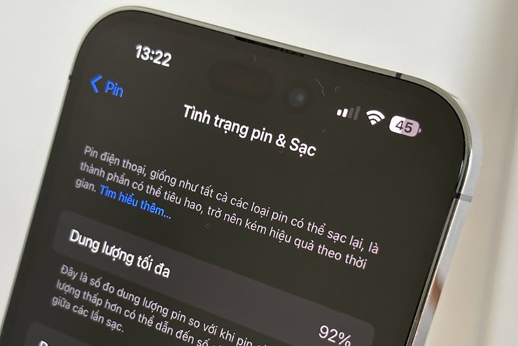 Hãy luôn đặt dấu hỏi khi pin iPhone cũ hiển thị ở trạng thái 100%.