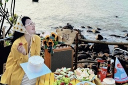 Bãi biển hoang sơ được ví như Nha Trang, Phú Quốc, cách Hà Nội vài tiếng lái xe